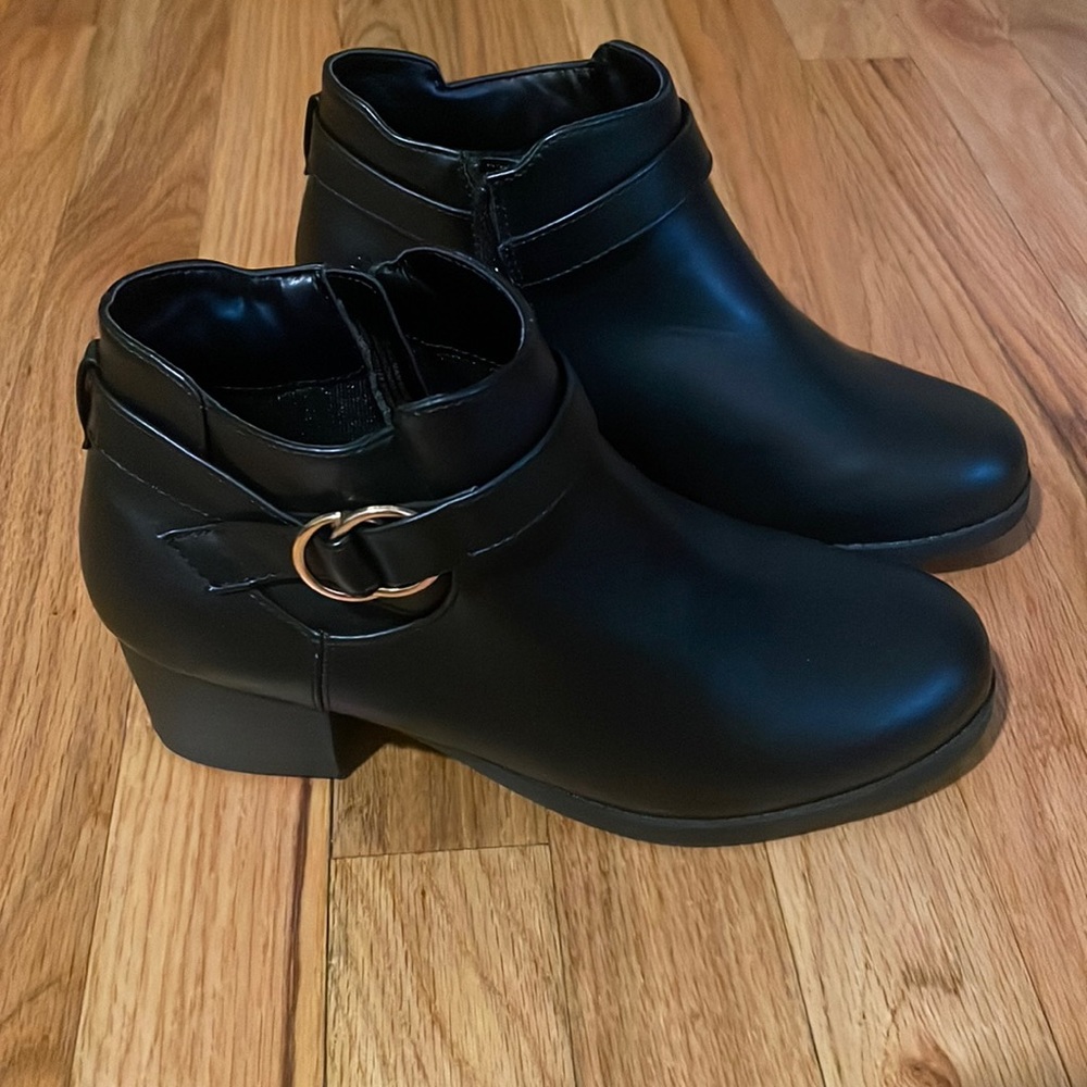 Ankle boots